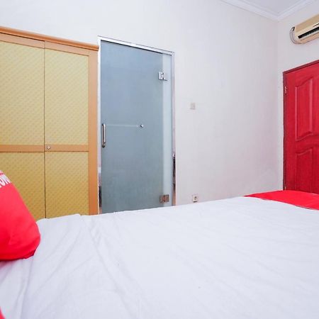 Collection O 1112 Comfitel Siwalankerto Aa4 Hotell Surabaya Exteriör bild