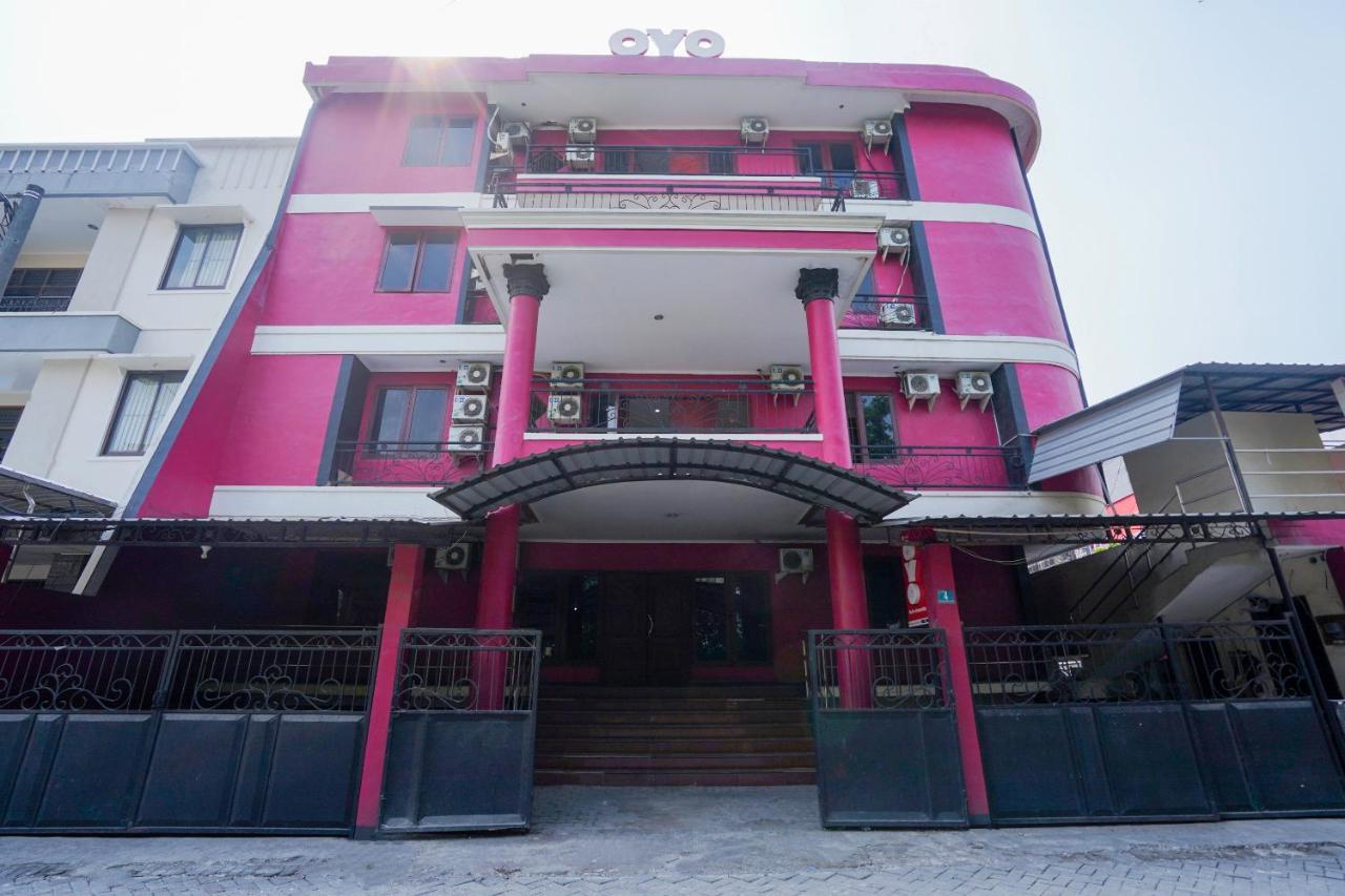 Collection O 1112 Comfitel Siwalankerto Aa4 Hotell Surabaya Exteriör bild