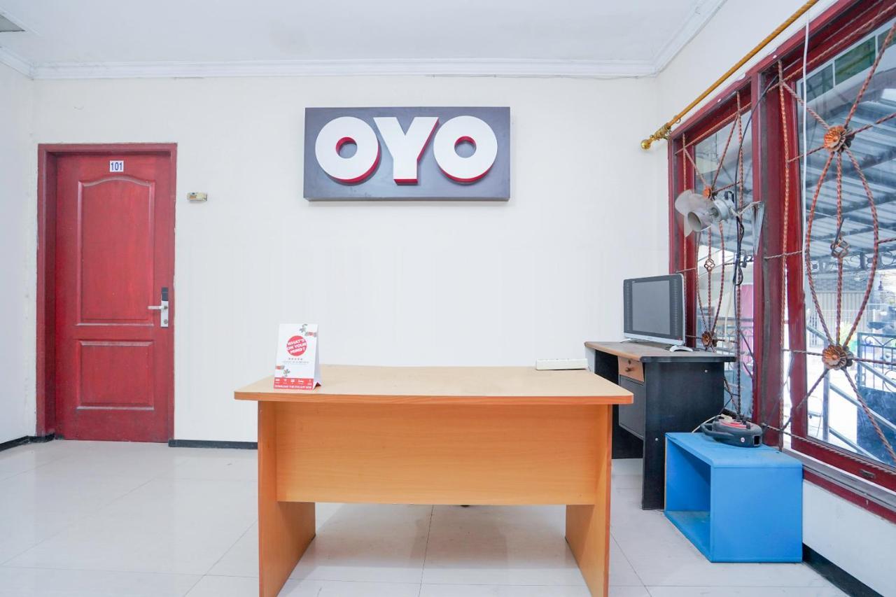 Collection O 1112 Comfitel Siwalankerto Aa4 Hotell Surabaya Exteriör bild