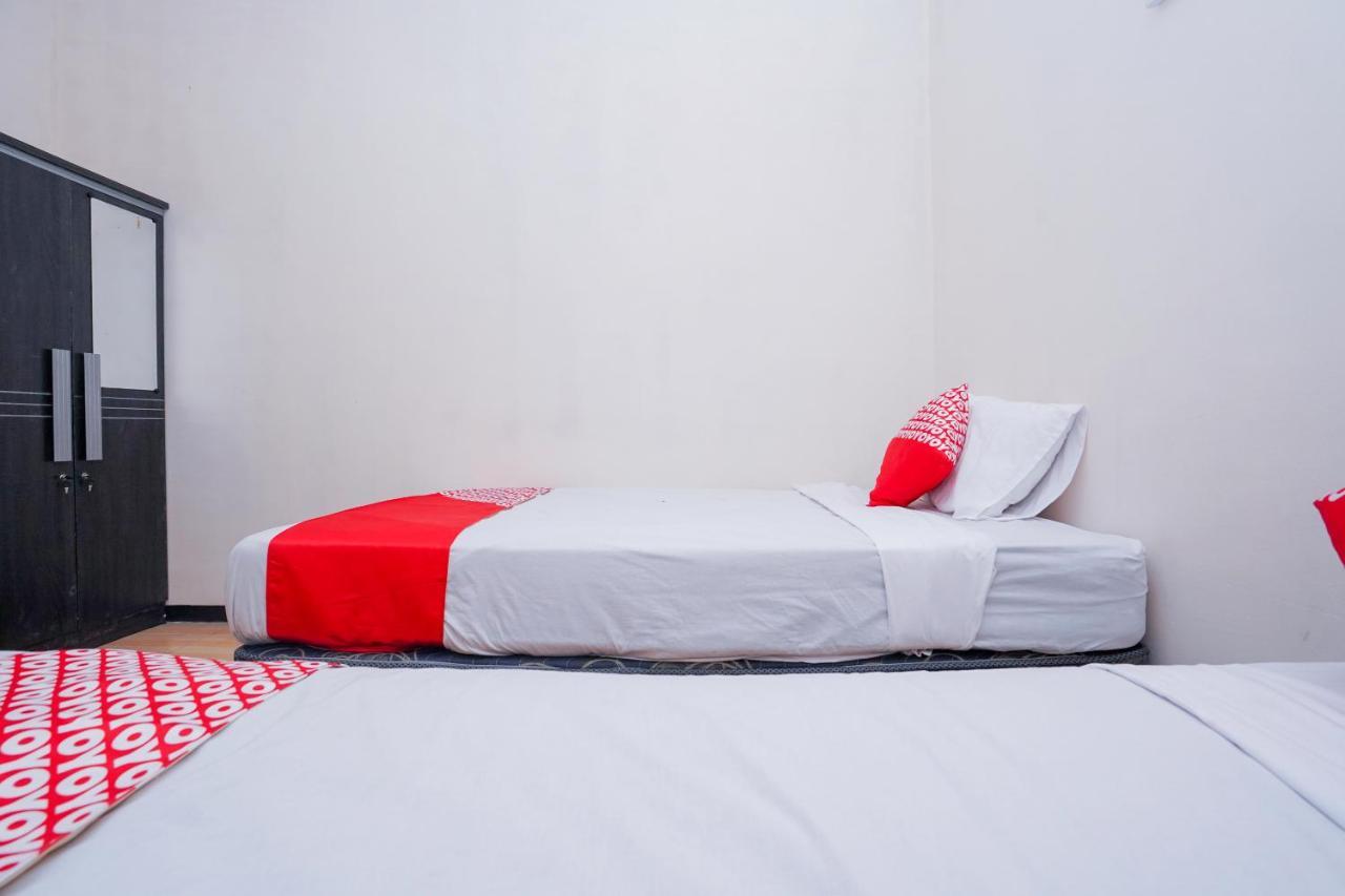 Collection O 1112 Comfitel Siwalankerto Aa4 Hotell Surabaya Exteriör bild