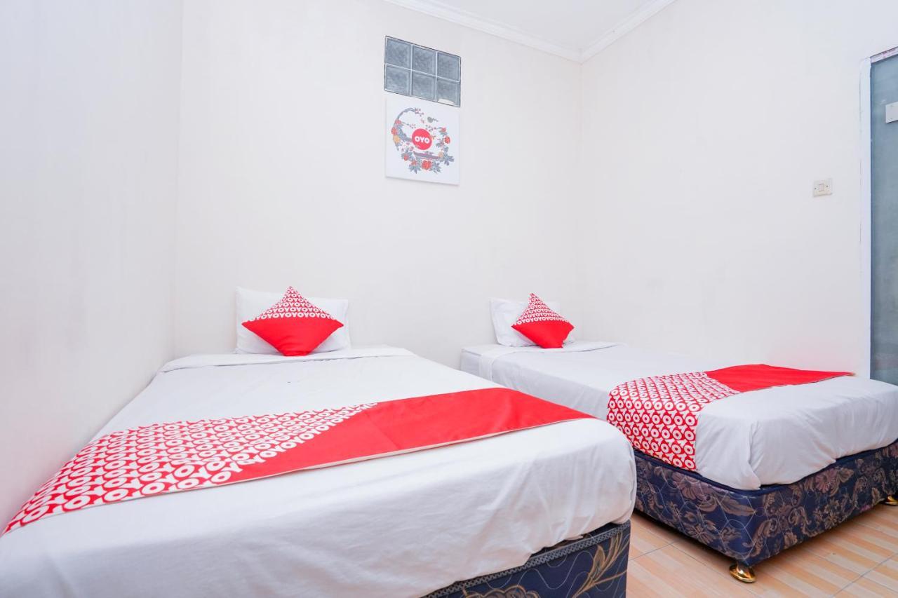 Collection O 1112 Comfitel Siwalankerto Aa4 Hotell Surabaya Exteriör bild