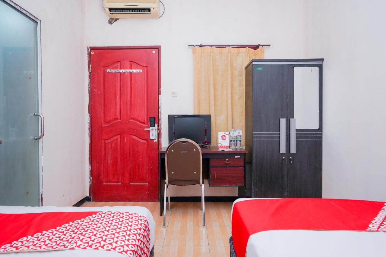 Collection O 1112 Comfitel Siwalankerto Aa4 Hotell Surabaya Exteriör bild
