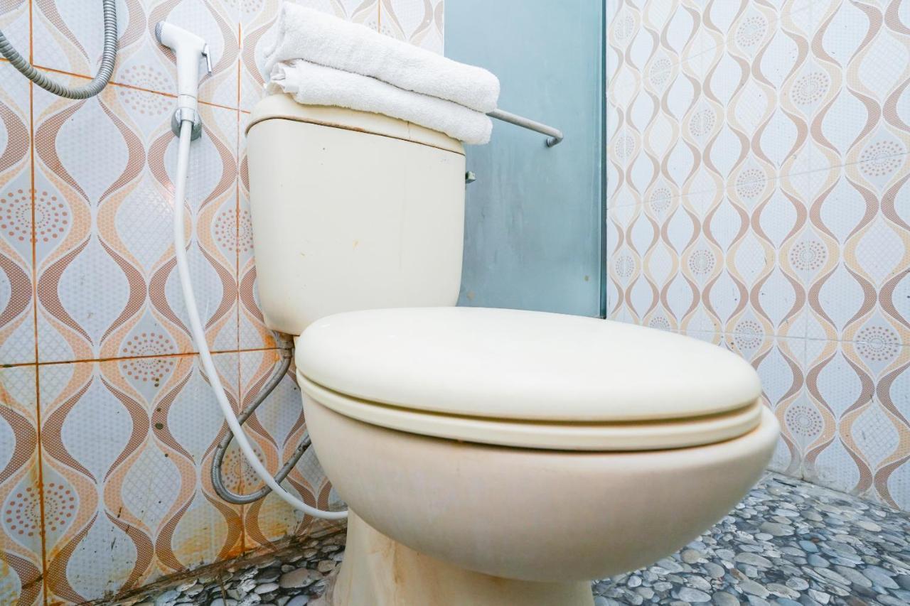 Collection O 1112 Comfitel Siwalankerto Aa4 Hotell Surabaya Exteriör bild